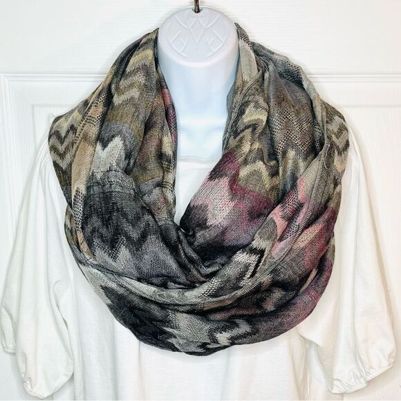 Two Elegant Fall Infinity Scarves Boutique Brands Multicolor OS - Picture 7 of 13